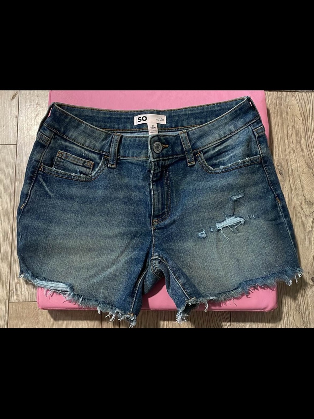 SO Distressed Frayed Hem Denim Shorts - Blue